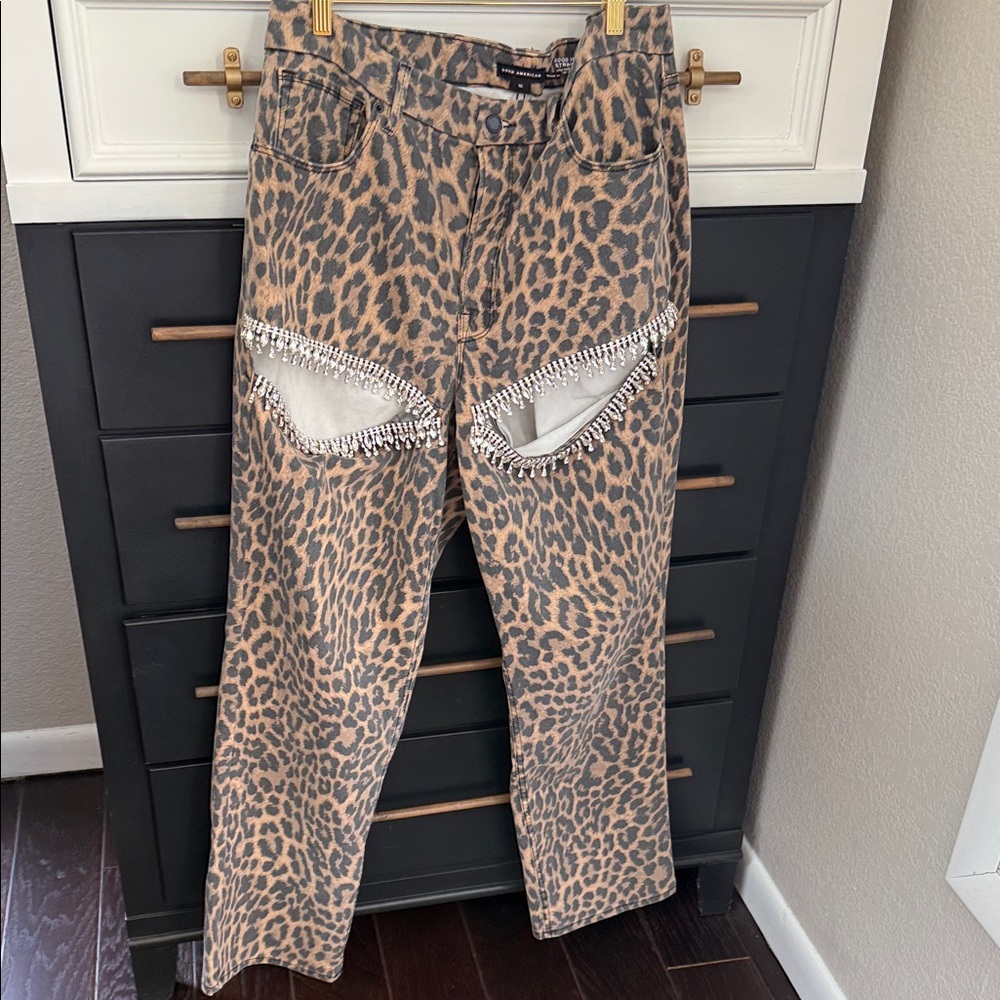 Good American Leopard Print Straight Leg Jeans with Rhinestone Pocket Trim
